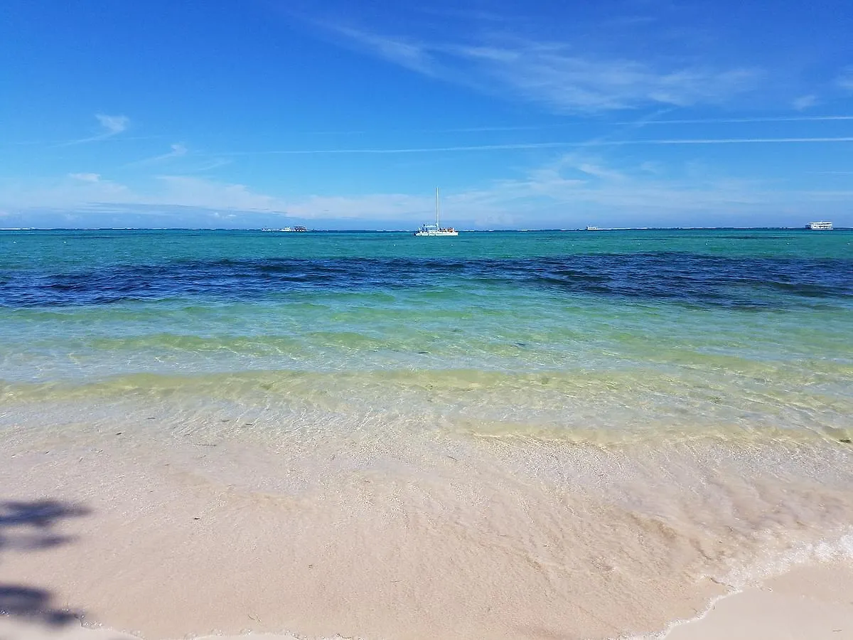 Shirley'S Beach Place Holiday home Punta Cana